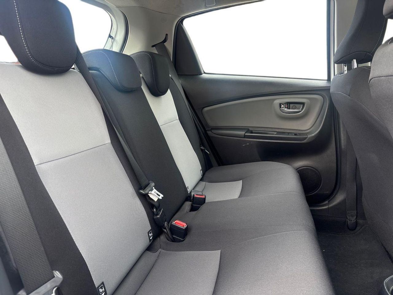 Toyota Yaris 1.5 Dual VVT-iE Active - Foto 20