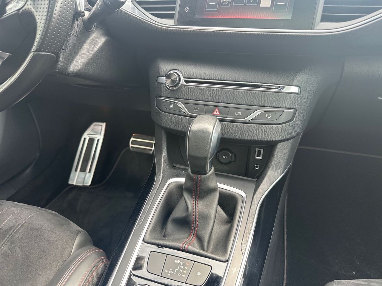 Peugeot 308  SW GT BlueHDi Auto - Foto 15