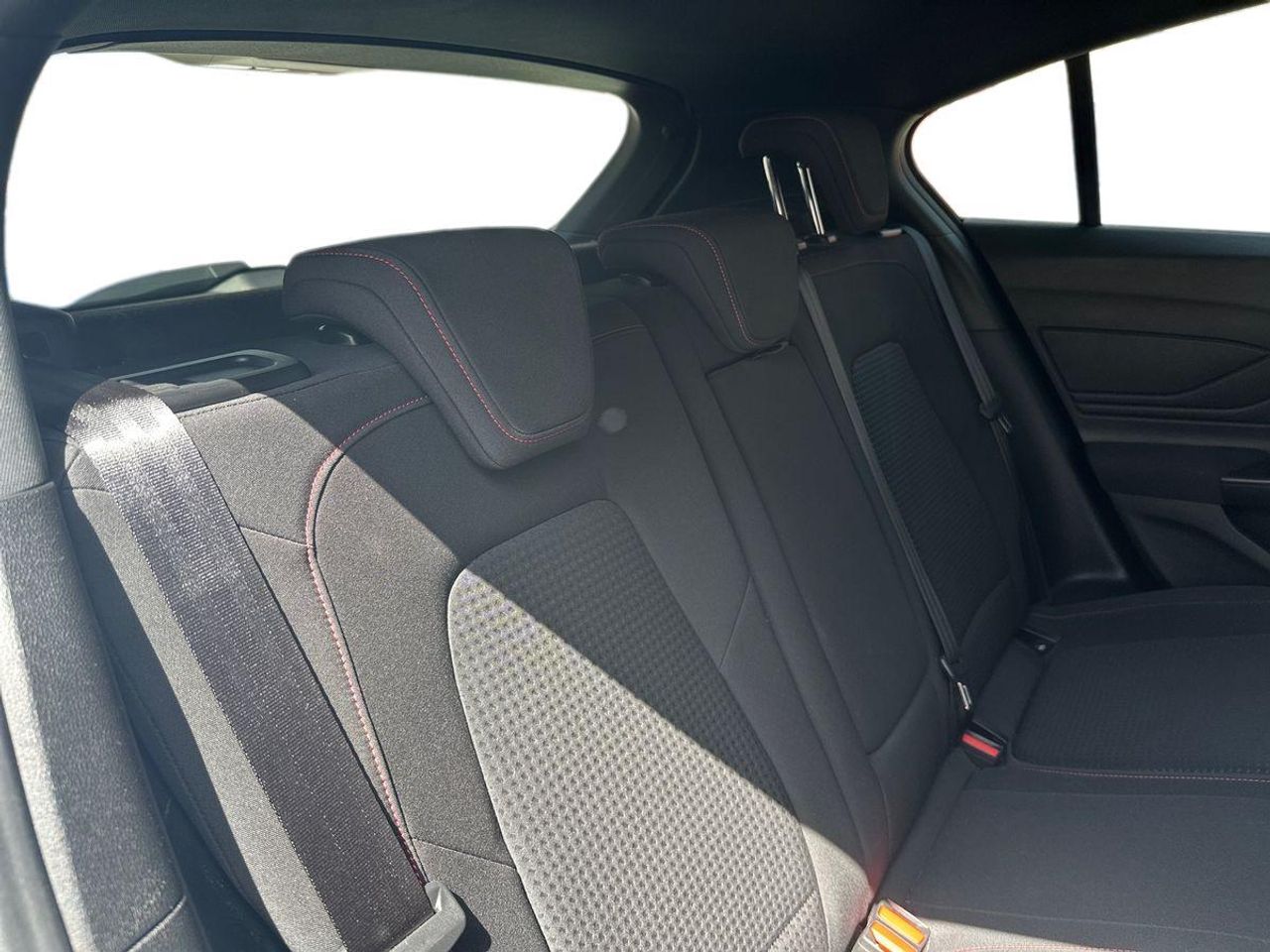 Ford Focus 1.0 EcoBoost ST-Line - Foto 18