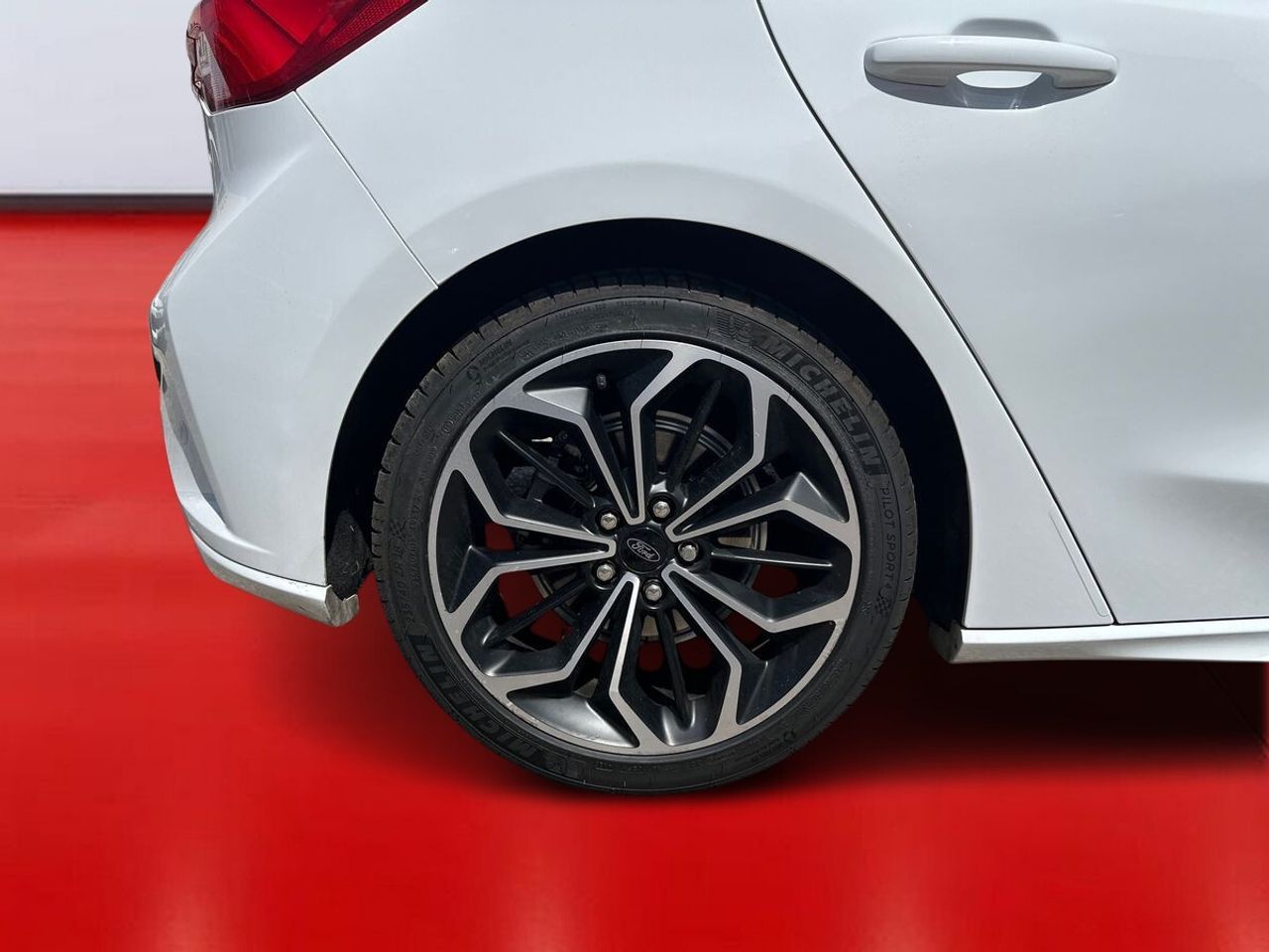 Ford Focus 1.0 EcoBoost ST-Line - Foto 10