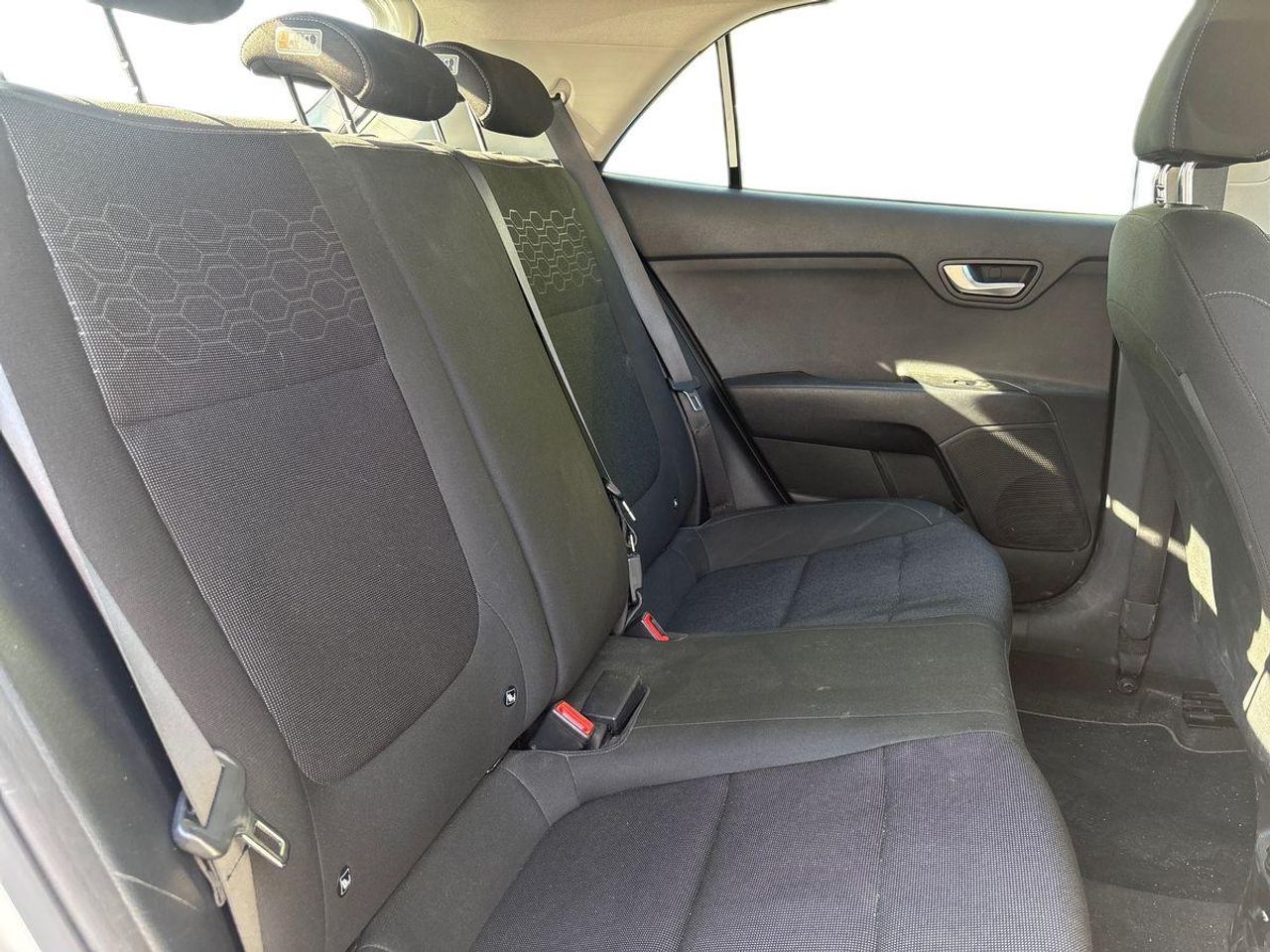 Kia Rio 1.0 TGDI Drive - Foto 20