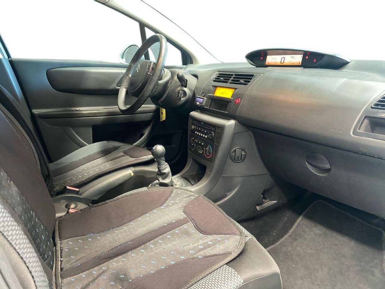 Citroën C4 HDI 90CV LX - Foto 18