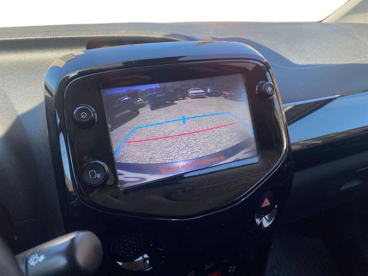 Toyota Aygo 1.0 x-cite - Foto 17