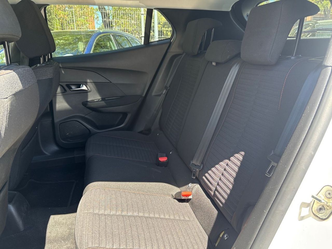 Peugeot 2008 Active Pack BlueHDI - Foto 23