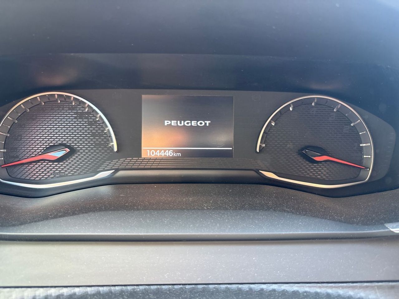 Peugeot 2008 Active Pack BlueHDI - Foto 16