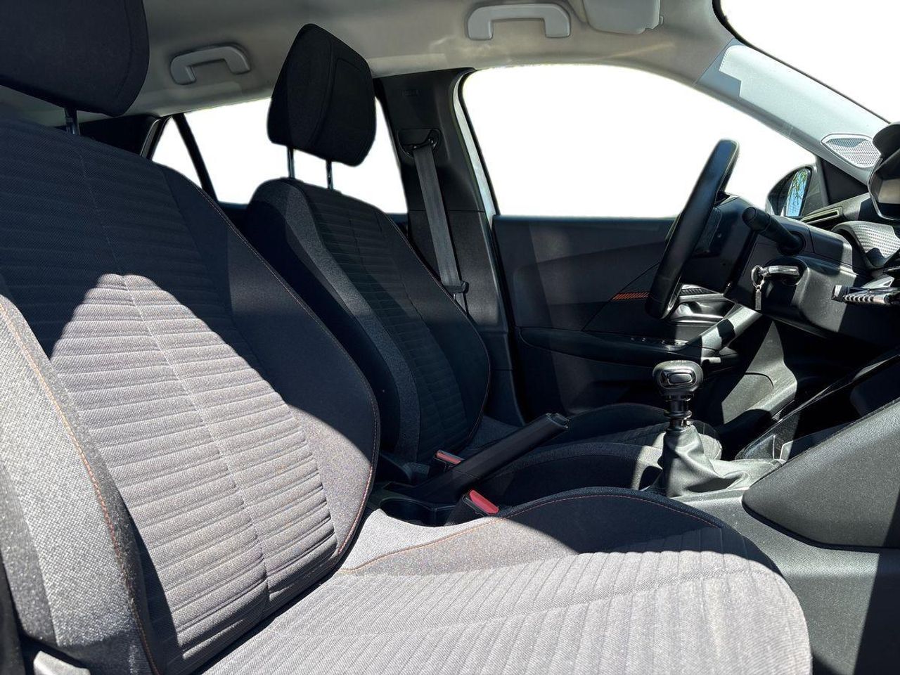 Peugeot 2008 Active Pack BlueHDI - Foto 19