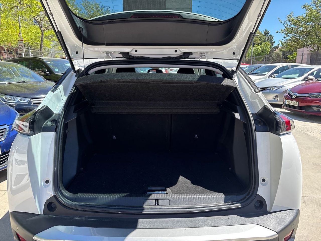 Peugeot 2008 Active Pack BlueHDI - Foto 21