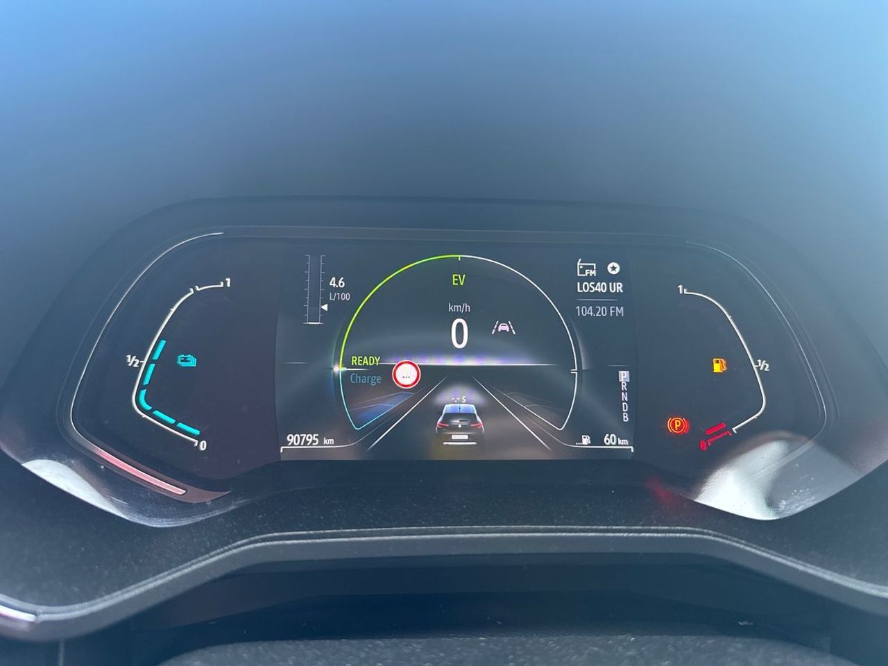 Renault Clio 1.6 Hybrid E-Tech Intens - Foto 14