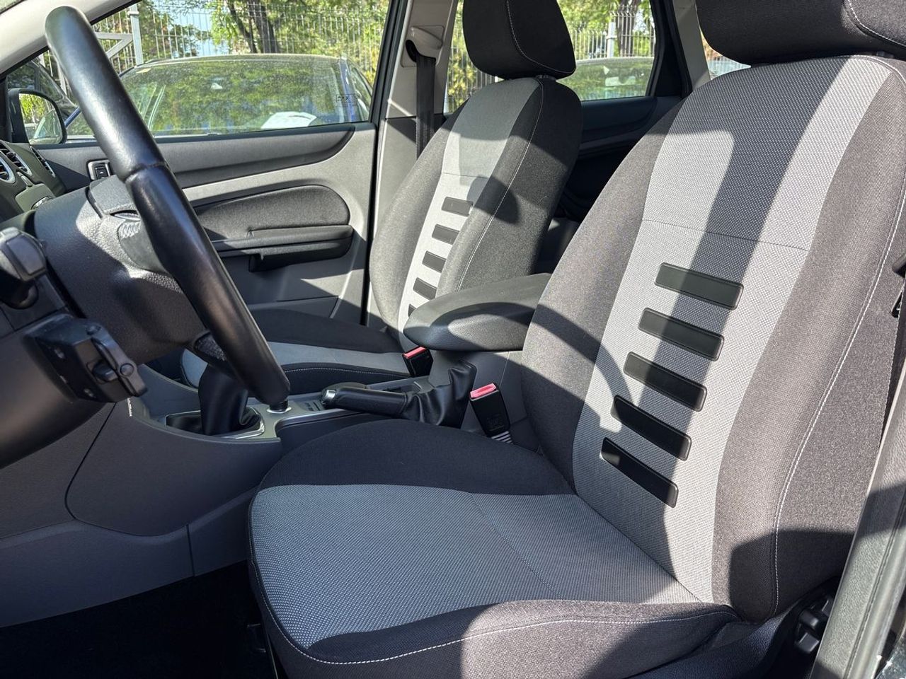 Ford Focus 1.6 Trend - Foto 20