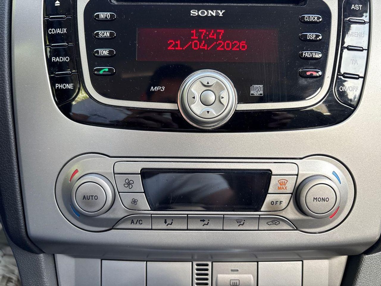 Ford Focus 1.6 Trend - Foto 16