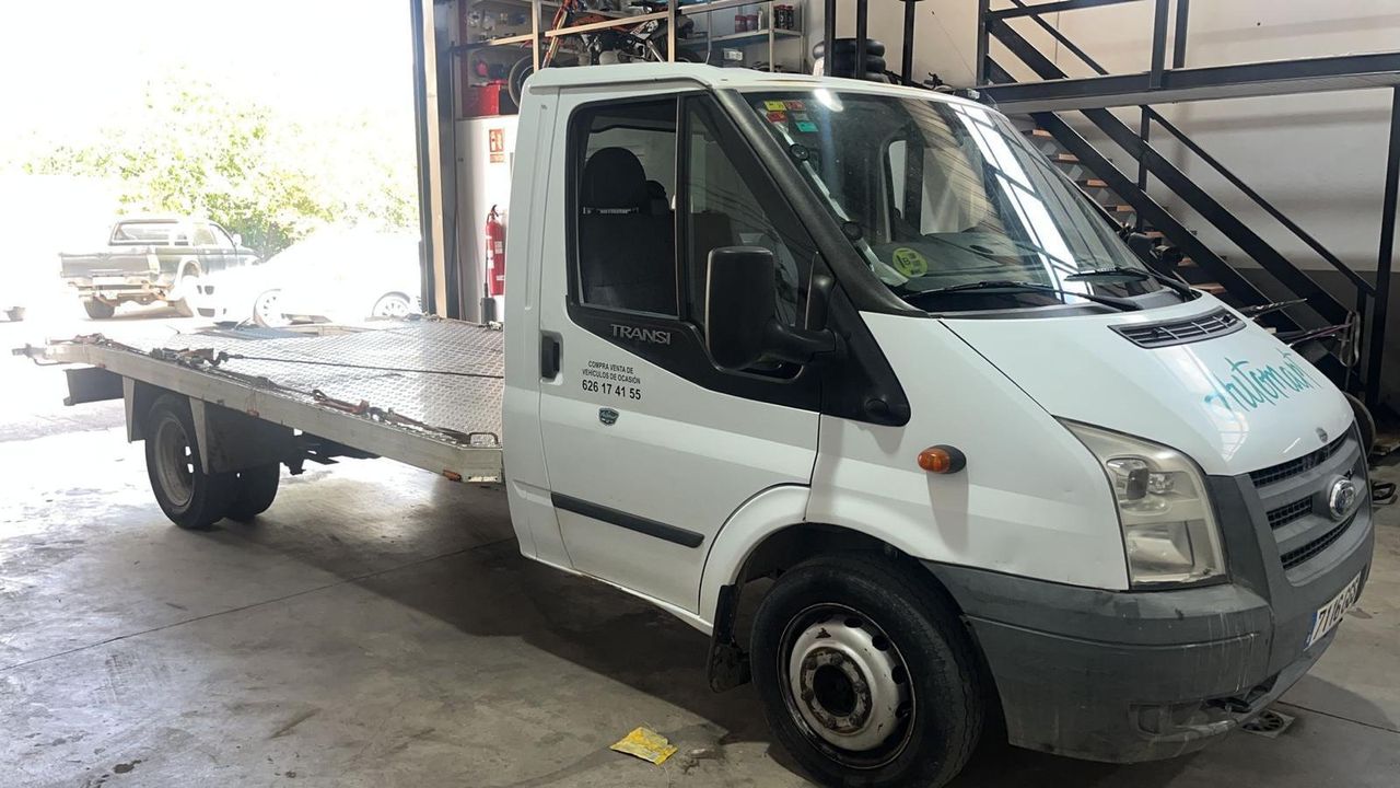 Ford Transit 2.2 DCI 140CV GRÚA PORTA-COCHE - Foto 2