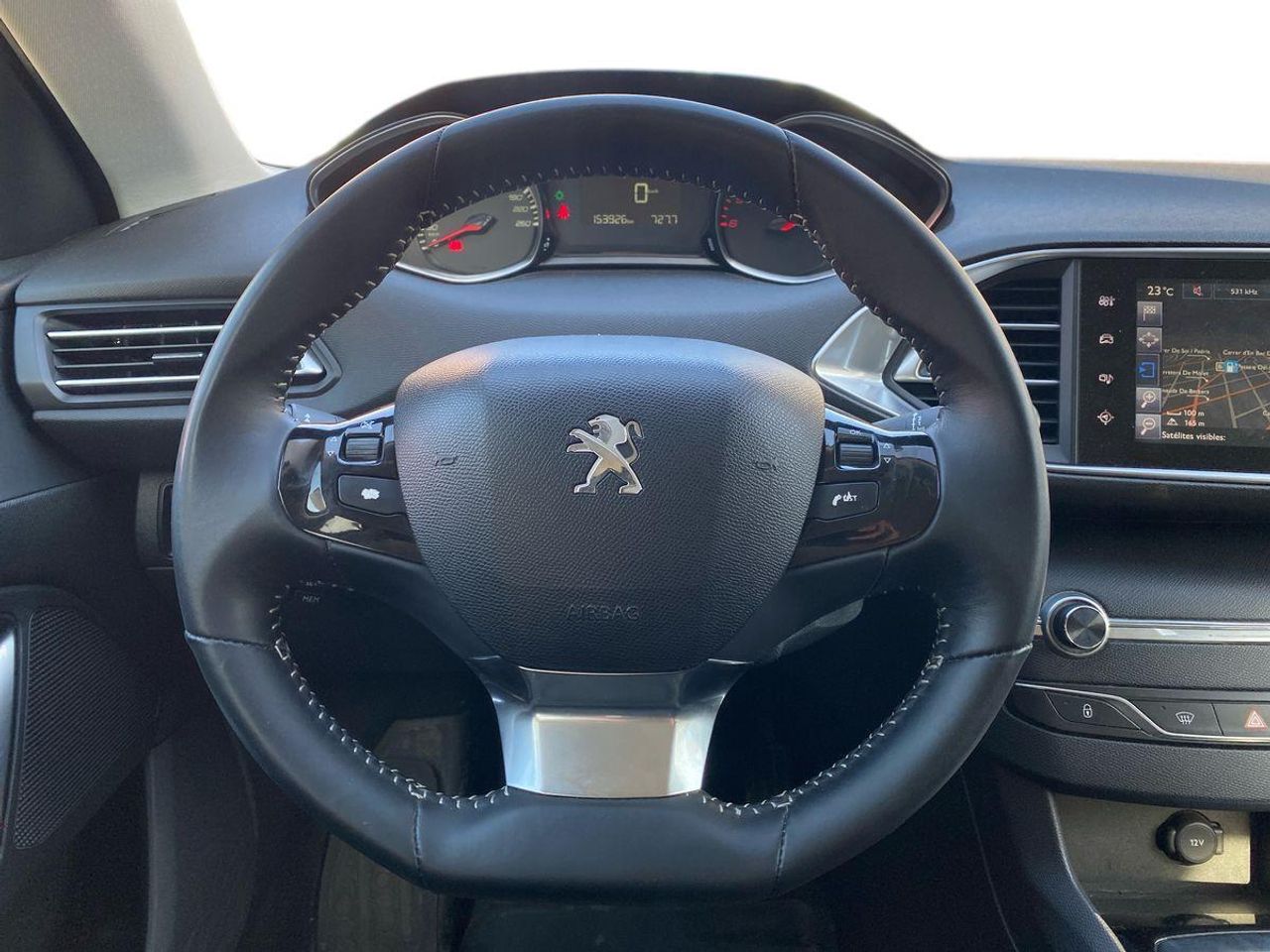 Peugeot 308 Style 1.6 BlueHDi 120 - Foto 12