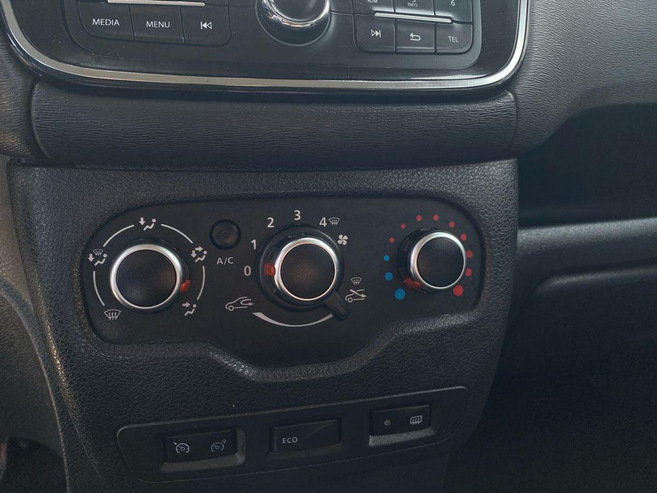 Dacia Lodgy Comfort 1.6 GLP 5Pl - Foto 16