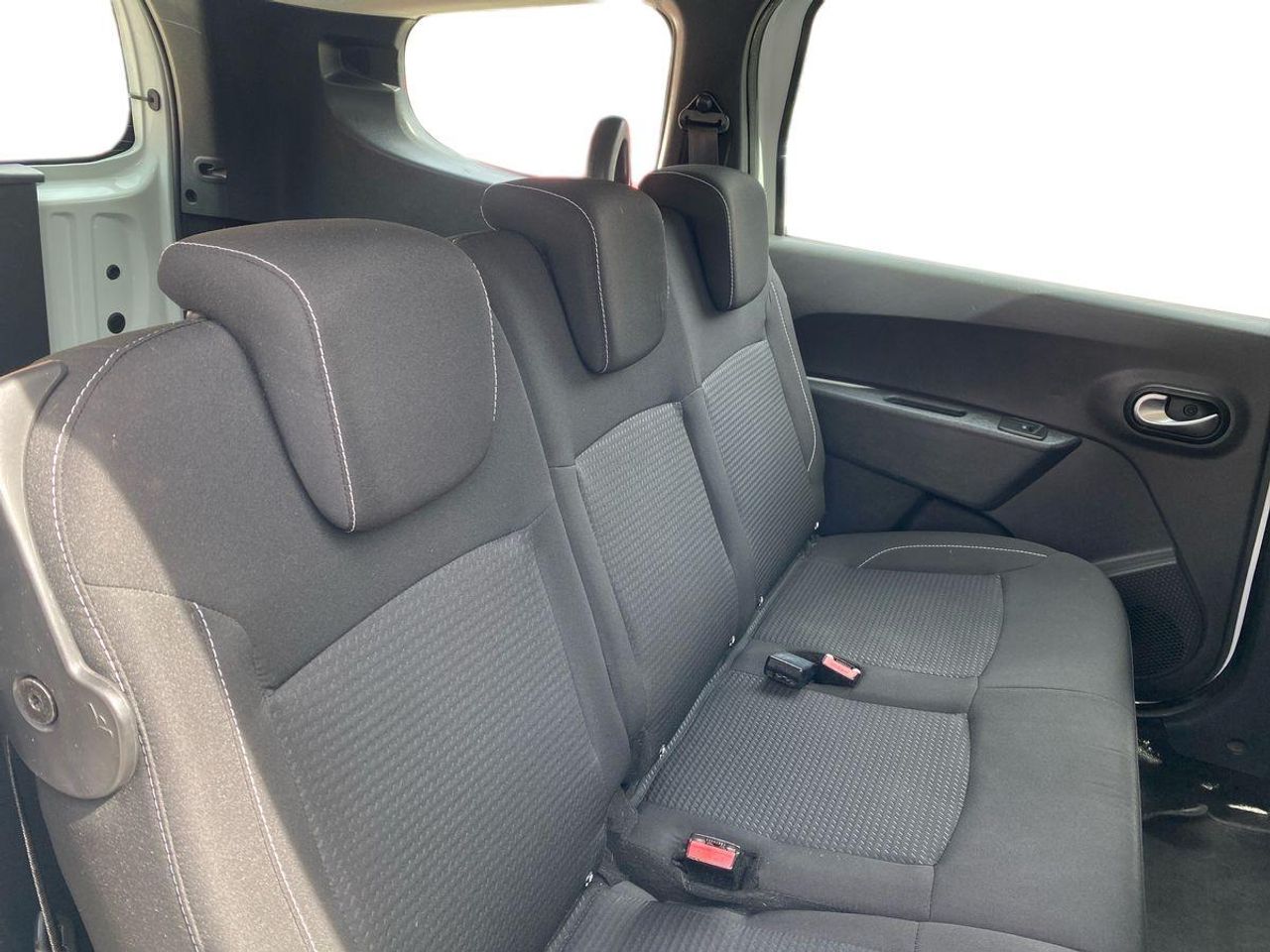Dacia Lodgy Comfort 1.6 GLP 5Pl - Foto 18