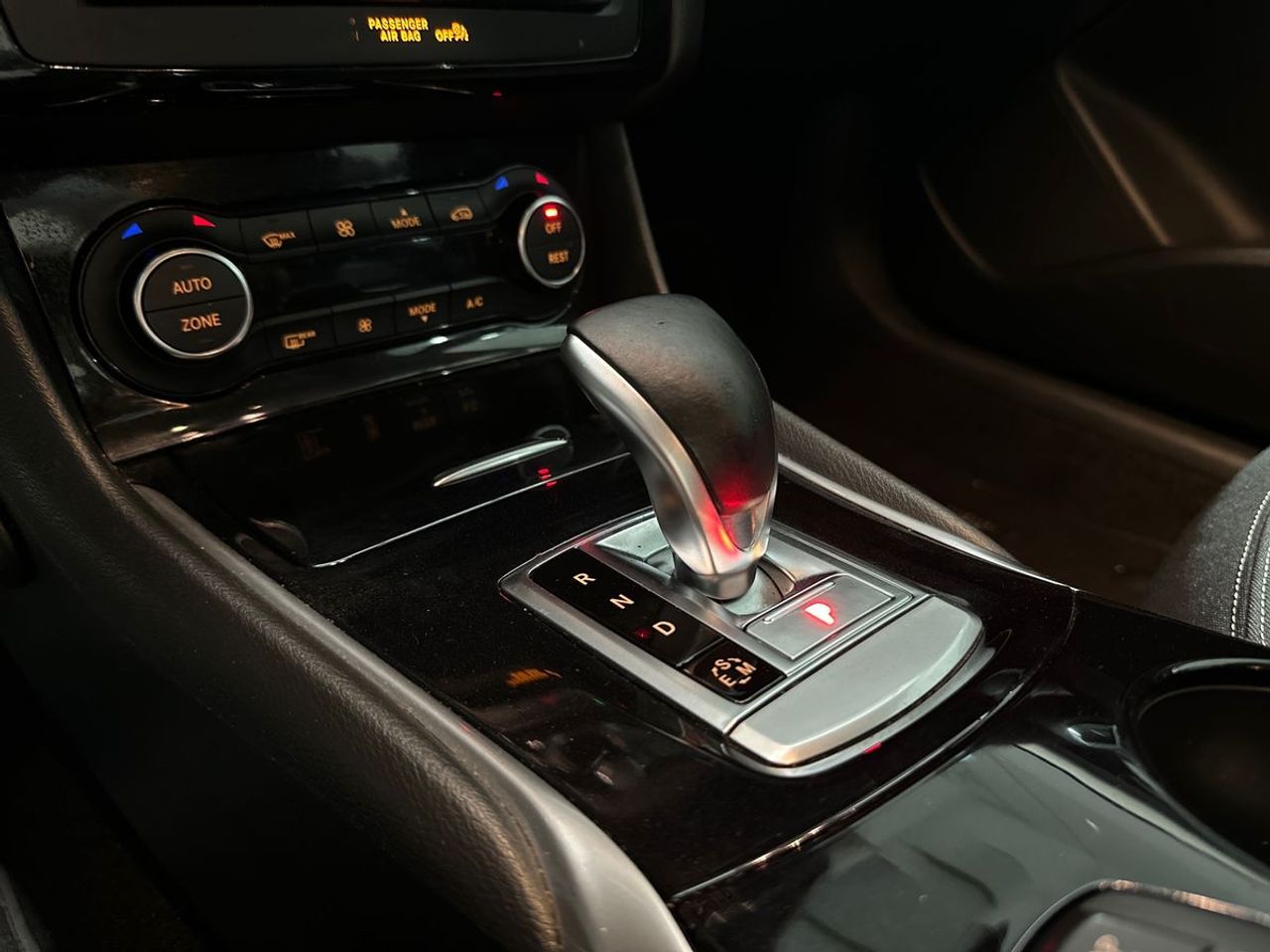 Infiniti Q30 1.6 Premium Tech - Foto 14