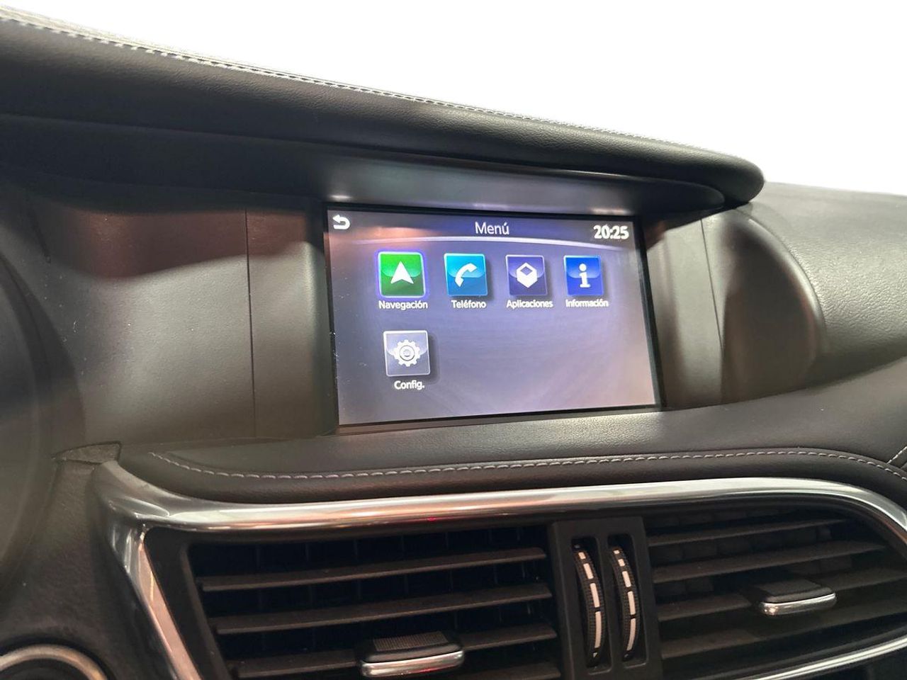 Infiniti Q30 1.6 Premium Tech - Foto 17