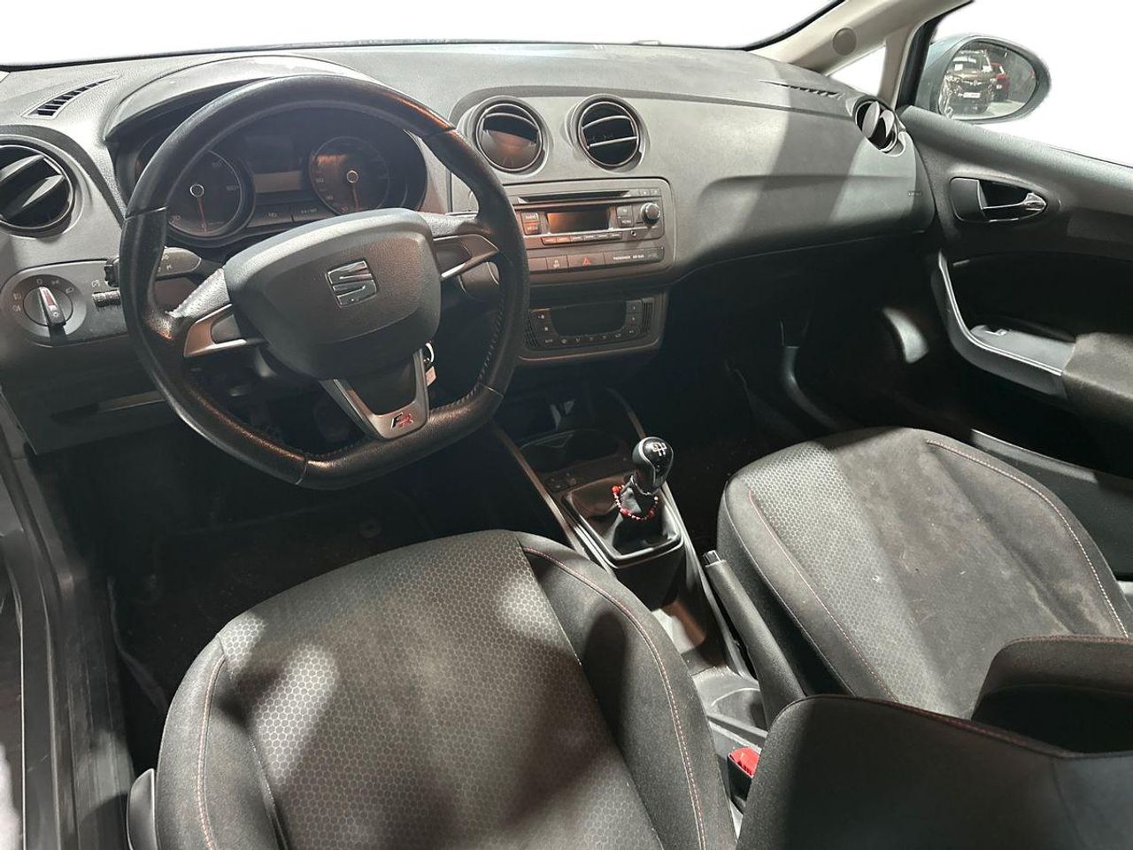 Seat Ibiza 5p 1.6 TDI CR 105 CV FR - Foto 11