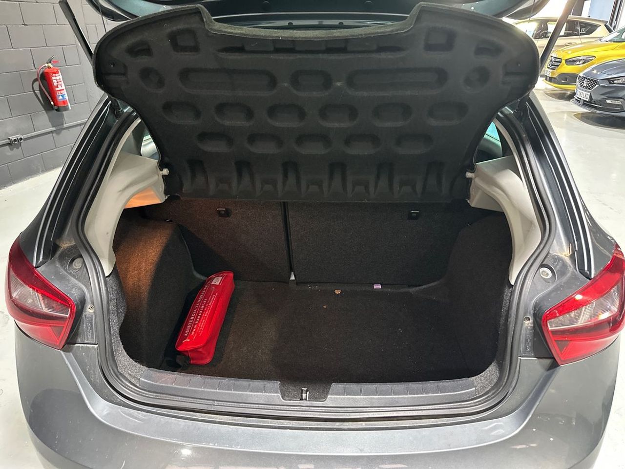 Seat Ibiza 5p 1.6 TDI CR 105 CV FR - Foto 19