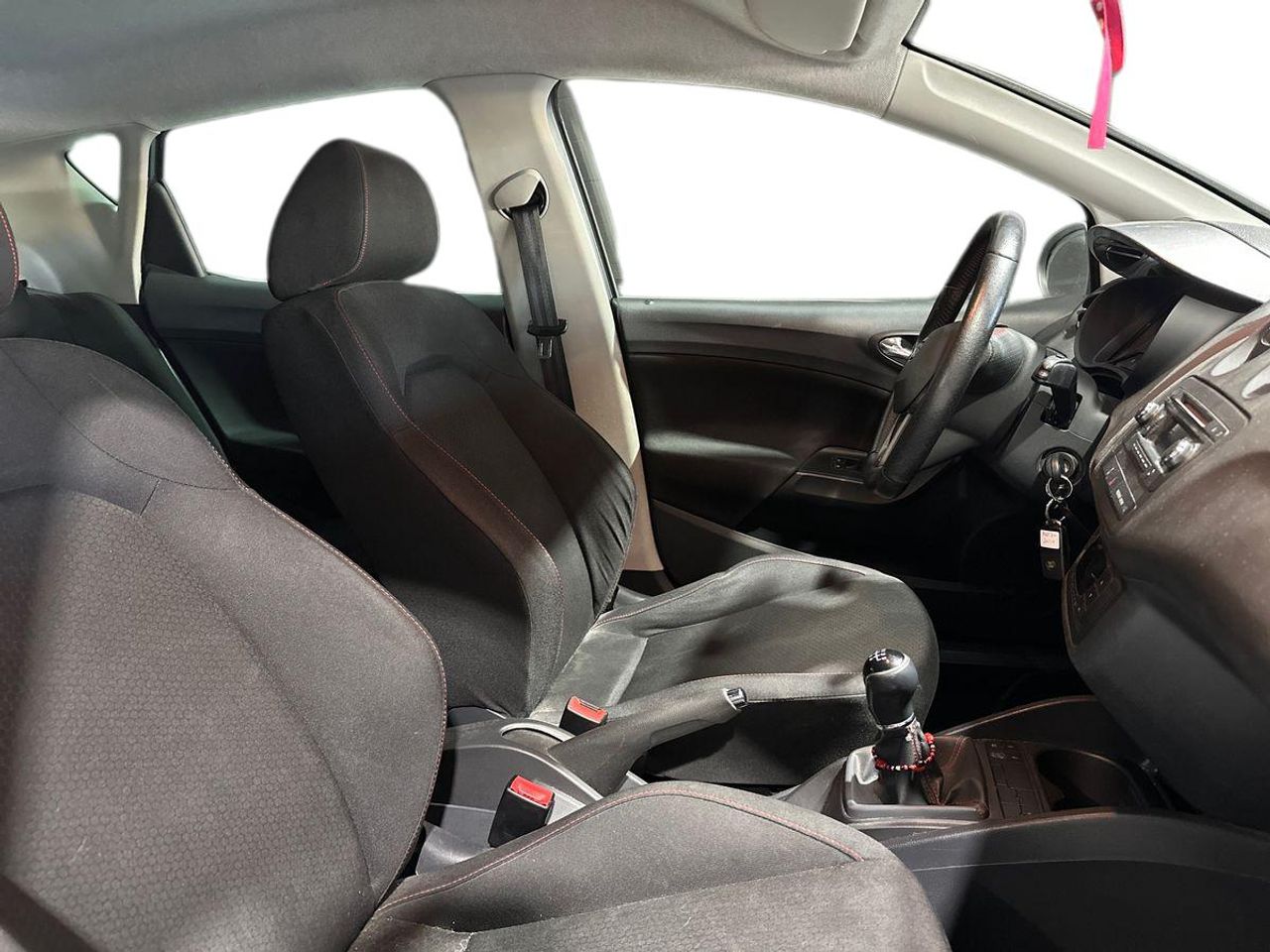 Seat Ibiza 5p 1.6 TDI CR 105 CV FR - Foto 17