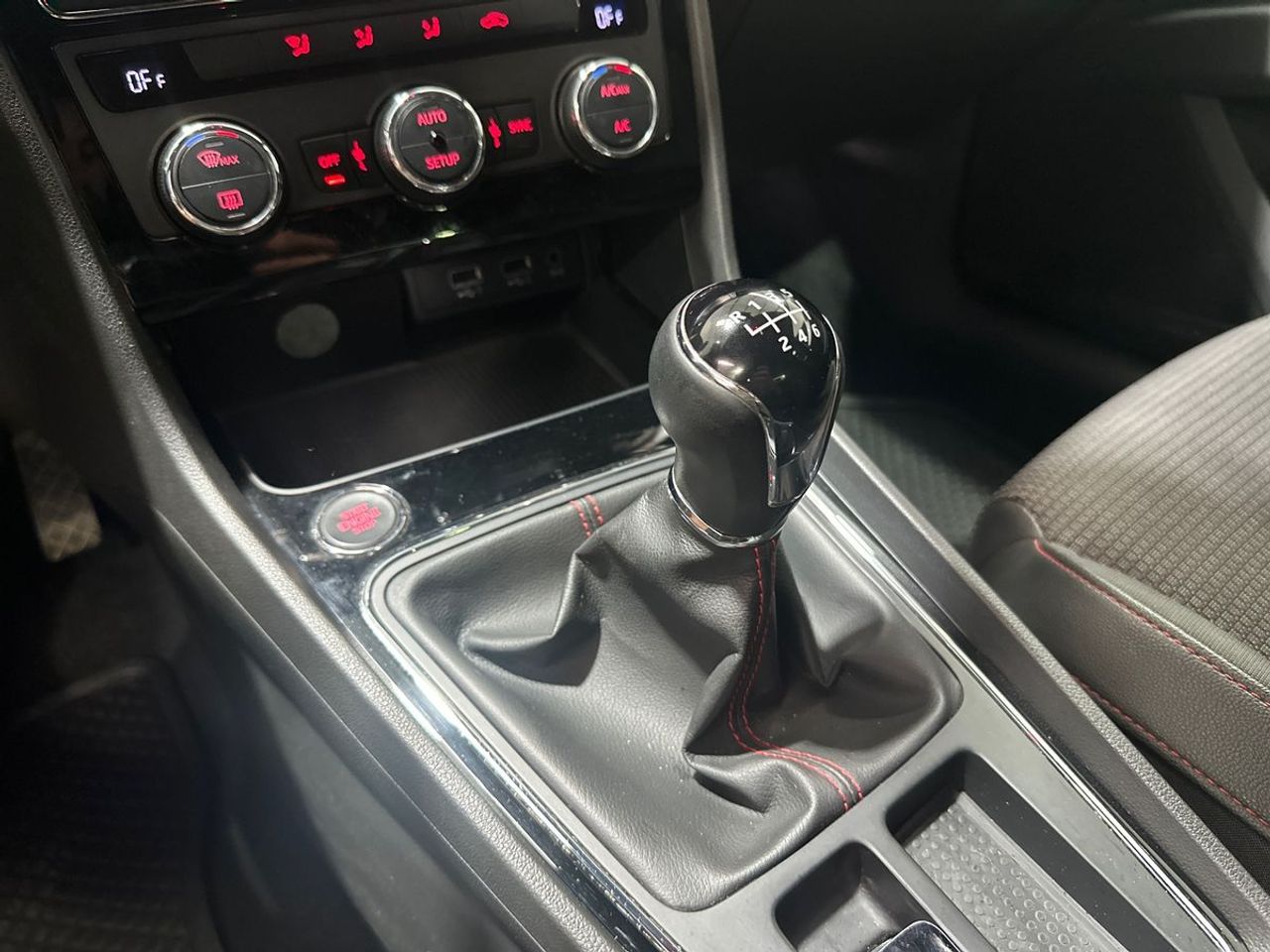 Seat Leon 1.5 TGI FR Edition - Foto 14