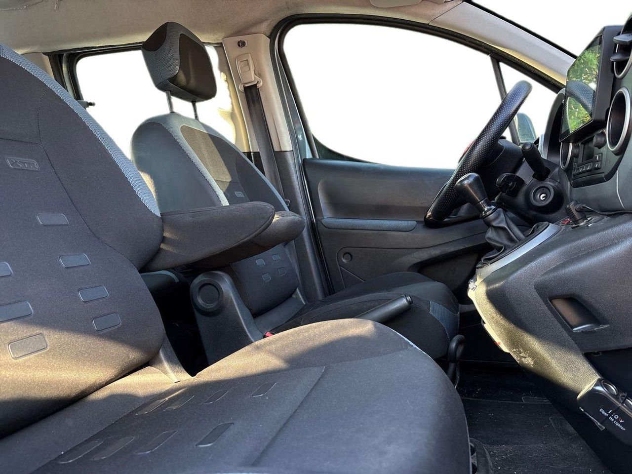 Citroën Berlingo 1.6 HDi 110 XTR ((CAMPERIZADA)) - Foto 18
