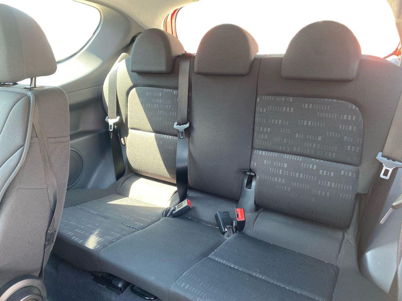 Mitsubishi Colt COLT 1.3 - Foto 18
