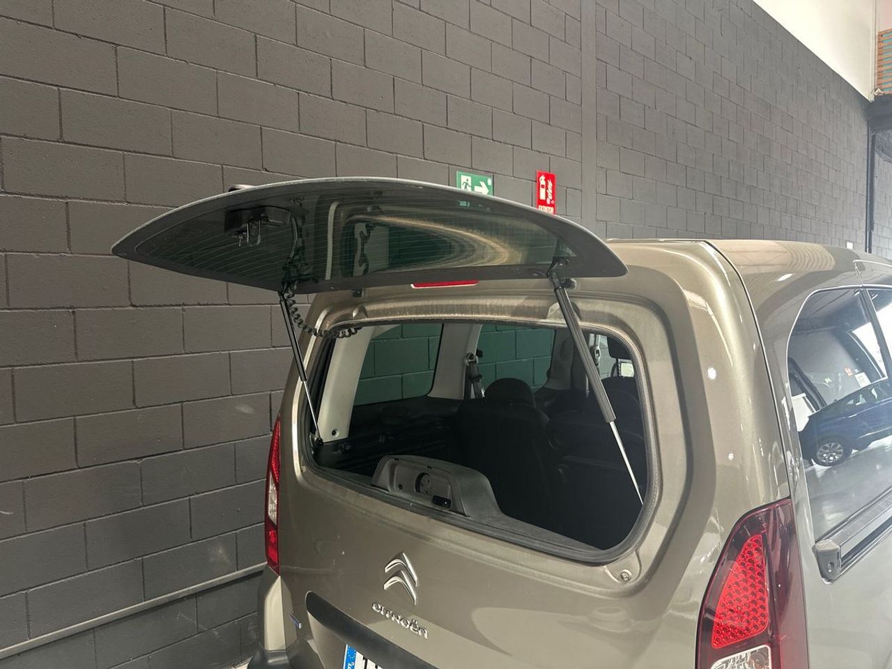 Citroën Berlingo 1.6 Blue-HDi XTR Plus - Foto 21
