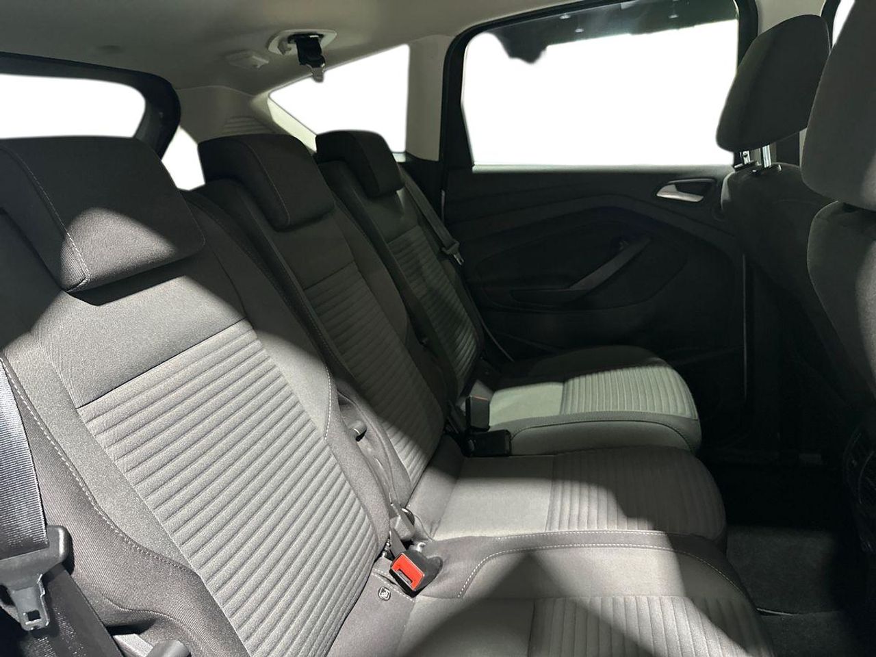Ford C Max 1.0 EcoBoost Titanium - Foto 17