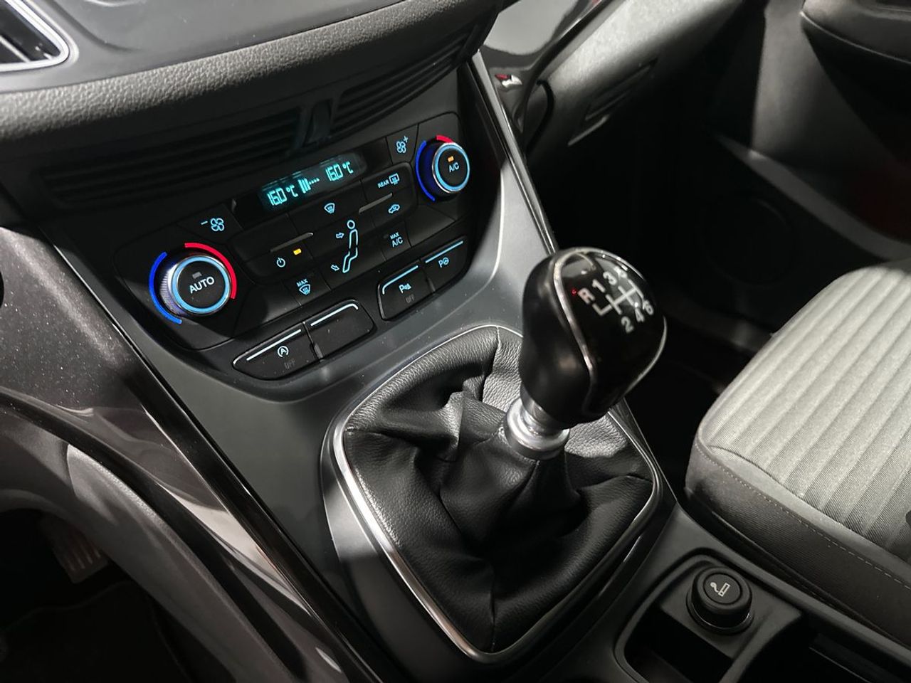 Ford C Max 1.0 EcoBoost Titanium - Foto 14