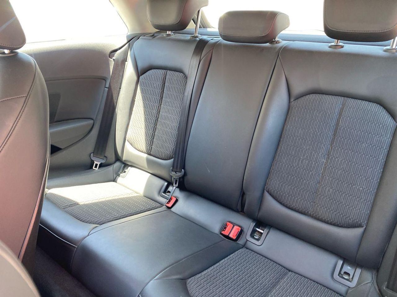 Audi A3 1.6 TDI Ambiente - Foto 18