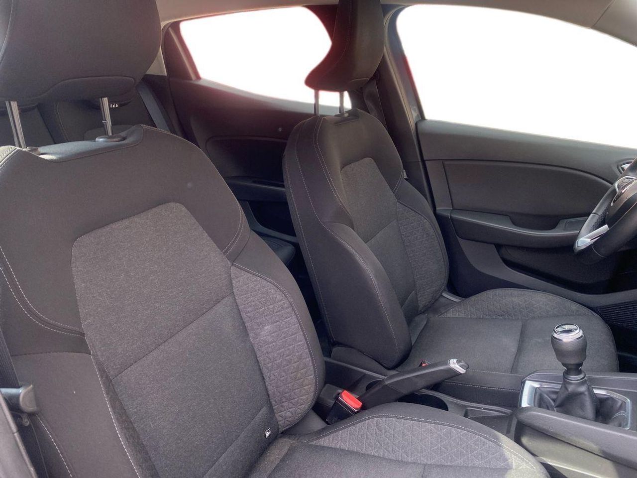 Renault Clio Intens TCe 74 kW (100CV) - Foto 16