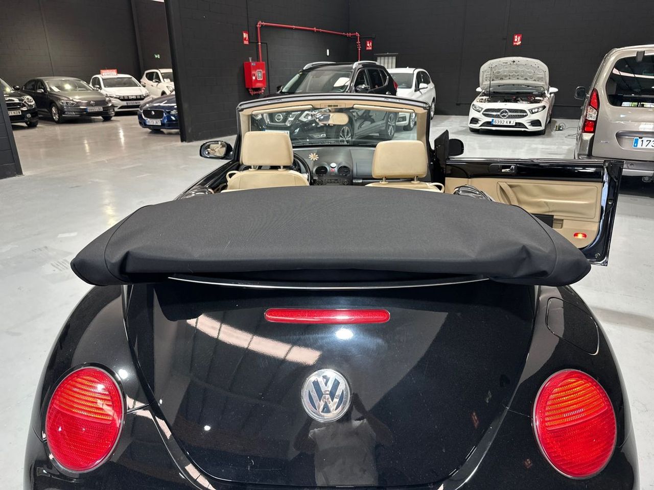 Volkswagen New Beetle 2.0 Cabriolet - Foto 20