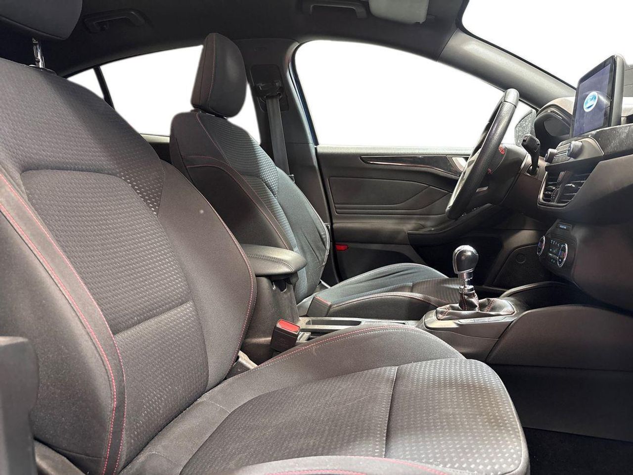 Ford Focus 1.0 Ecoboost 92kW ST-Line - Foto 17