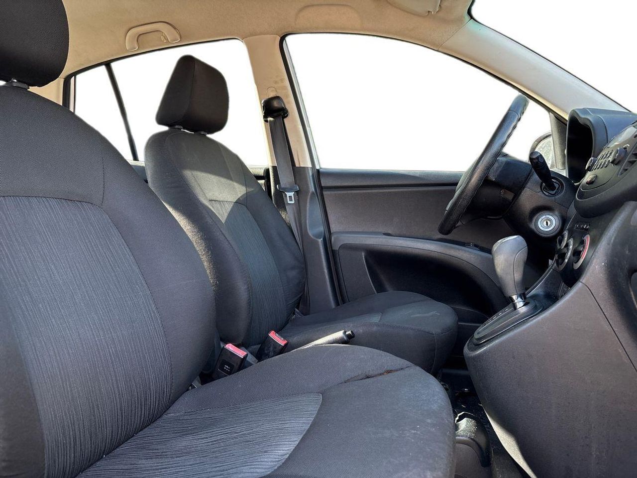 Hyundai i10 1.2 GLS Comfort Automático - Foto 17
