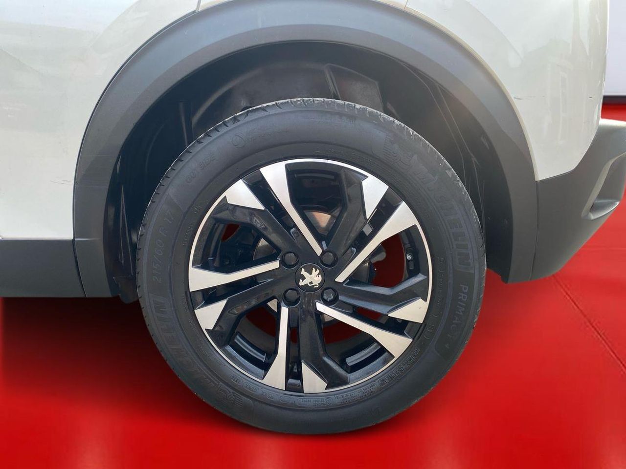 Peugeot 2008 Allure Pack BlueHDI 130 S&S EAT8 - Foto 11