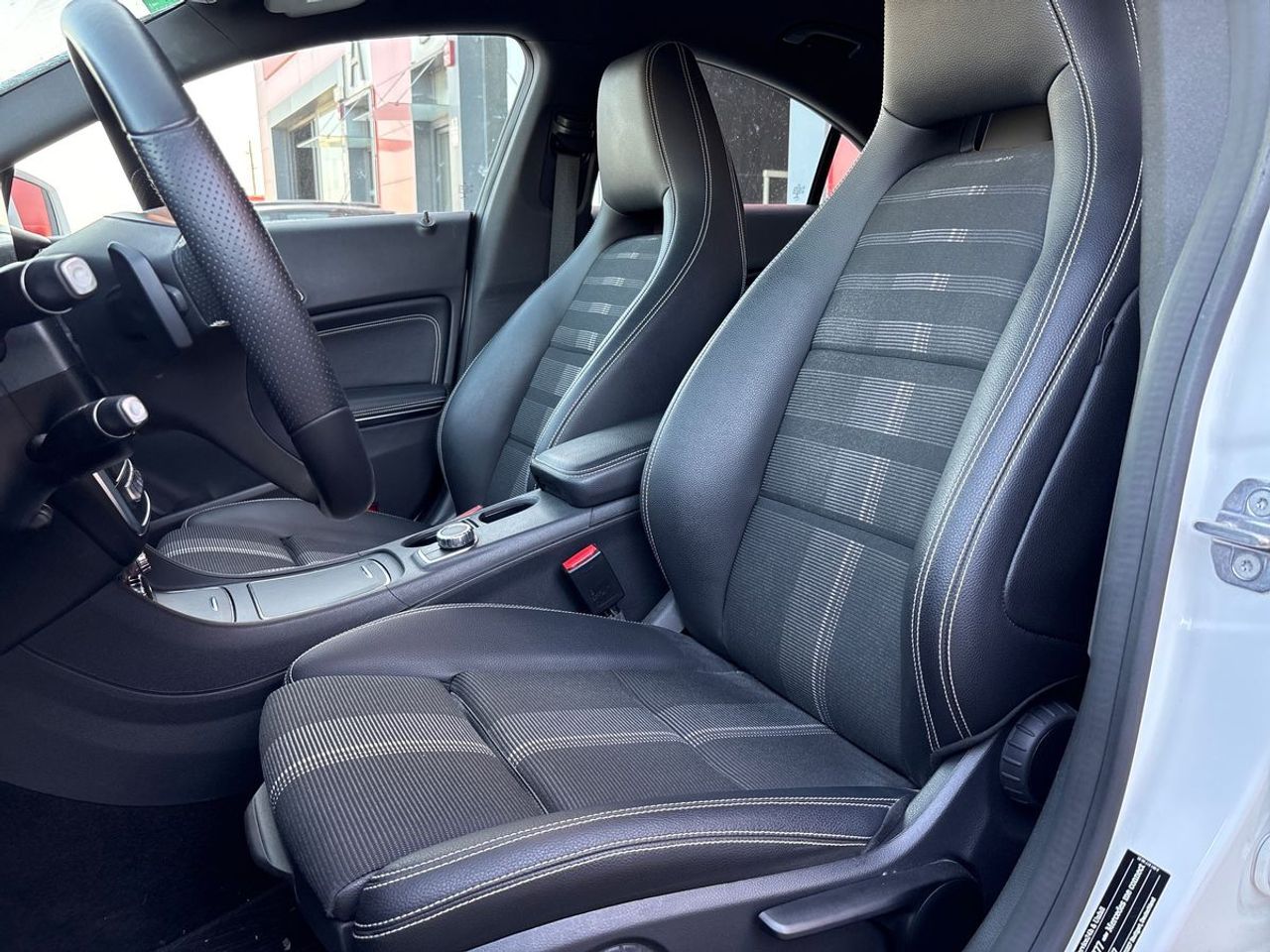 Mercedes Clase CLA CLA 180 - Foto 23