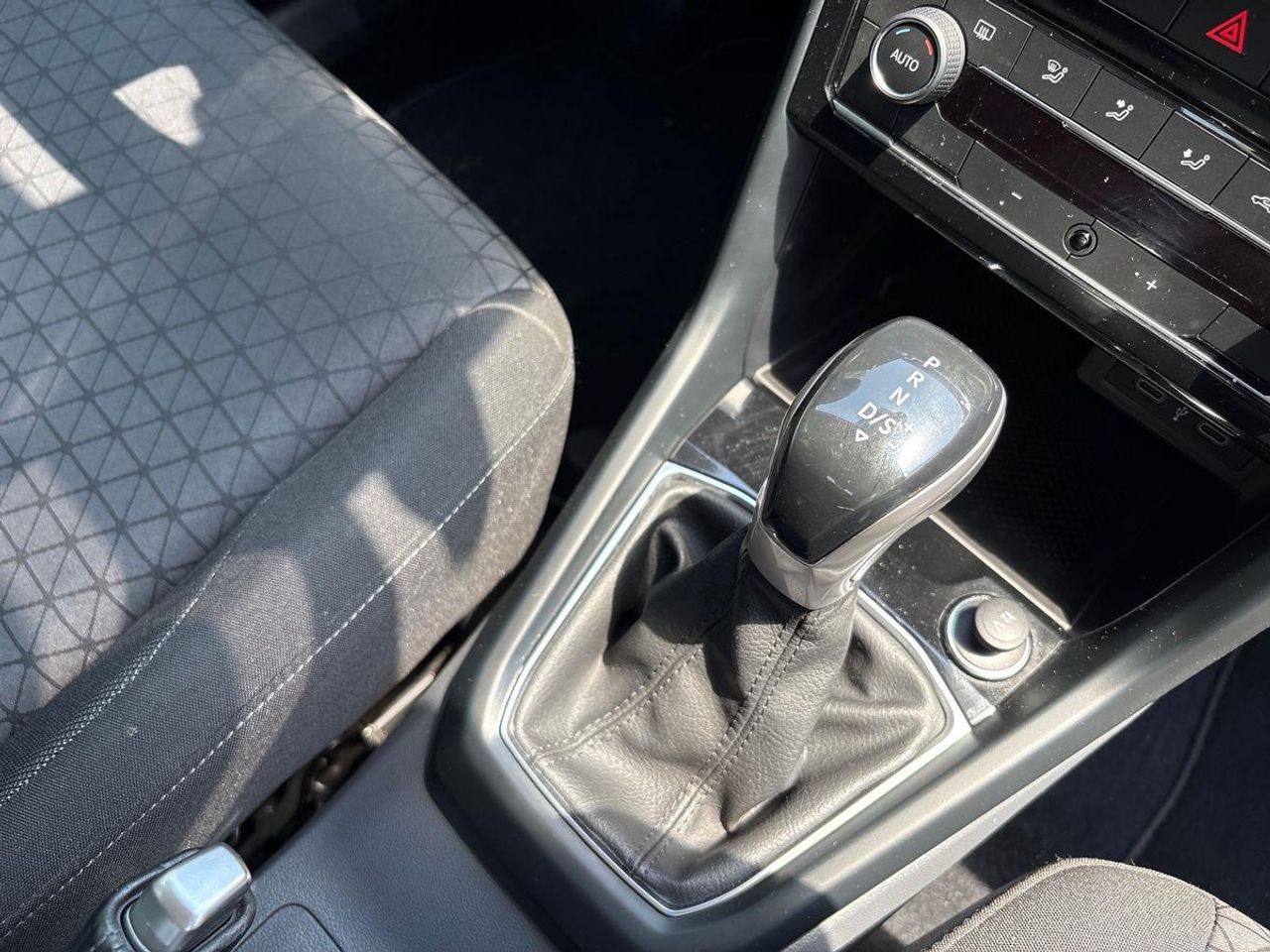 Volkswagen T-Cross Advance 1.0 TSI 81kW (110CV) DSG - Foto 14