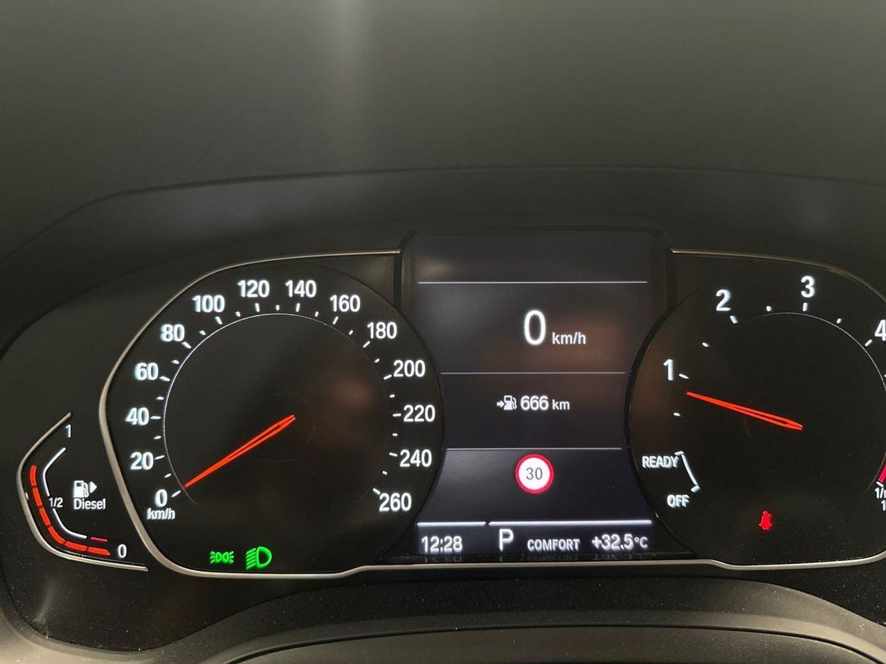 BMW Serie 3 318d Auto. PACK M - Foto 15