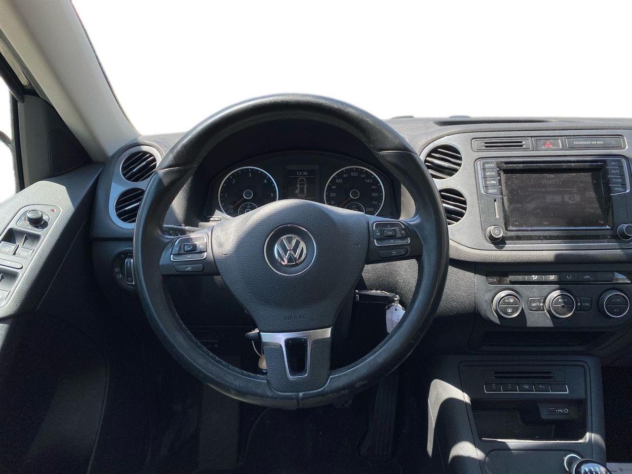 Volkswagen Tiguan T1 2.0 TDI 110CV BMT 4x2 - Foto 12