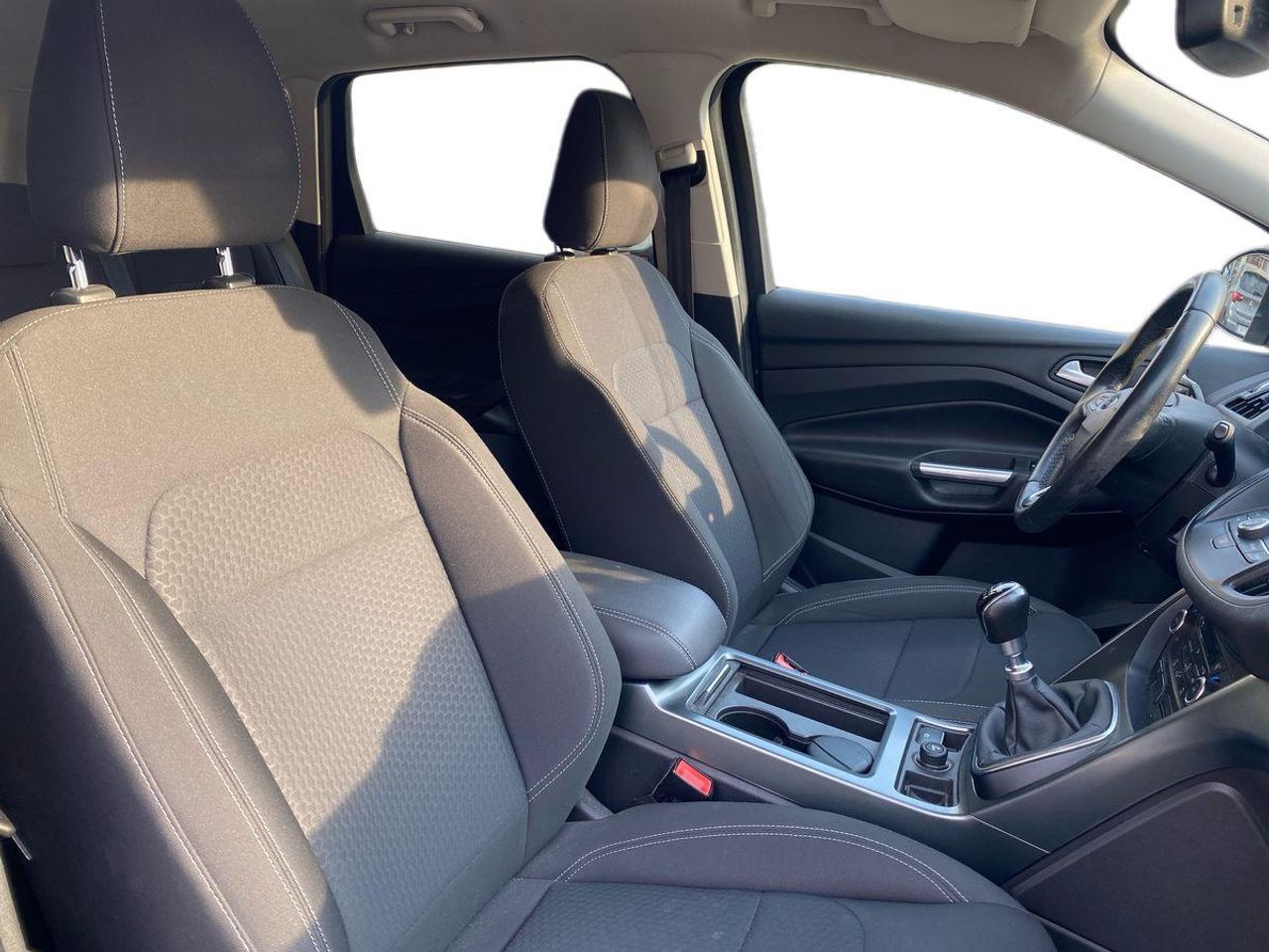 Ford Kuga 1.5 EcoBoost 88kW A-S-S 4x2 Trend+ - Foto 17