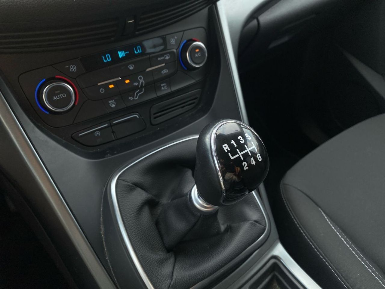 Ford Kuga 1.5 EcoBoost 88kW A-S-S 4x2 Trend+ - Foto 13