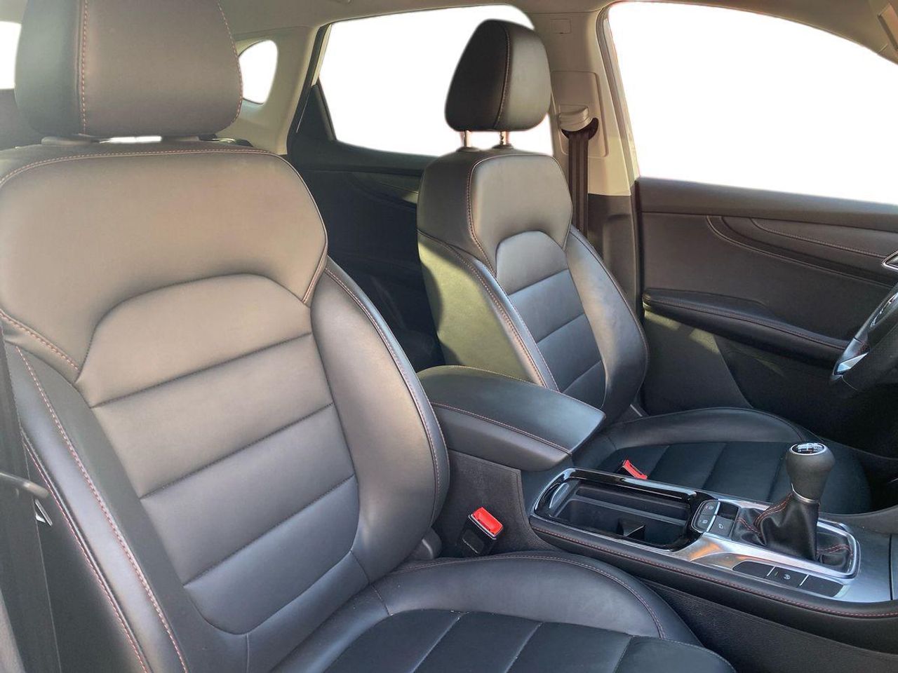 MG HS 1.5 Turbo GDI Luxury - Foto 17