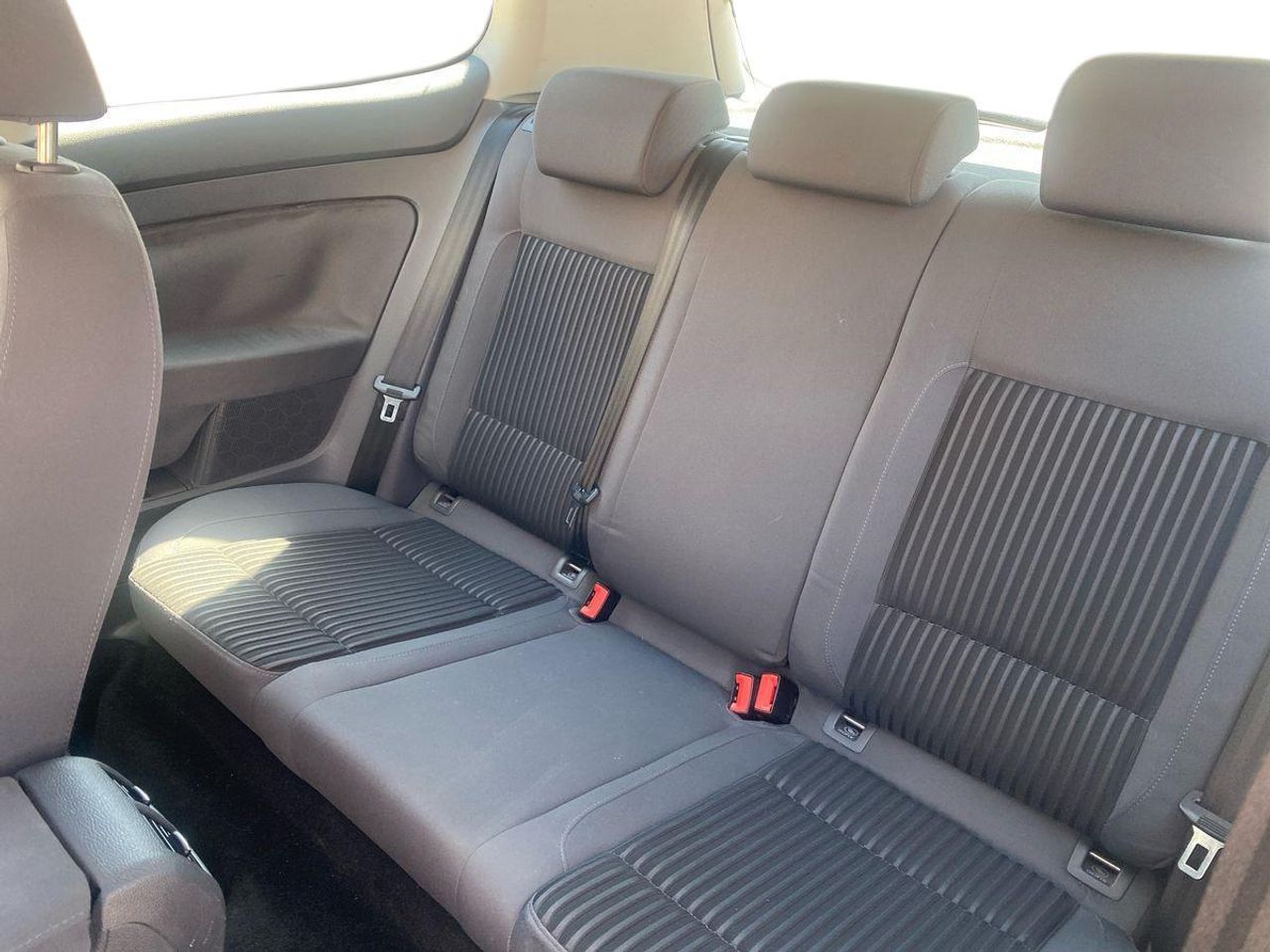 Volkswagen Golf 1.6 Highline - Foto 18