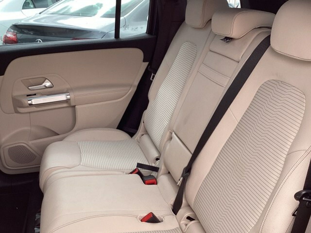 Mercedes EQB 250[0-803] - foto 11