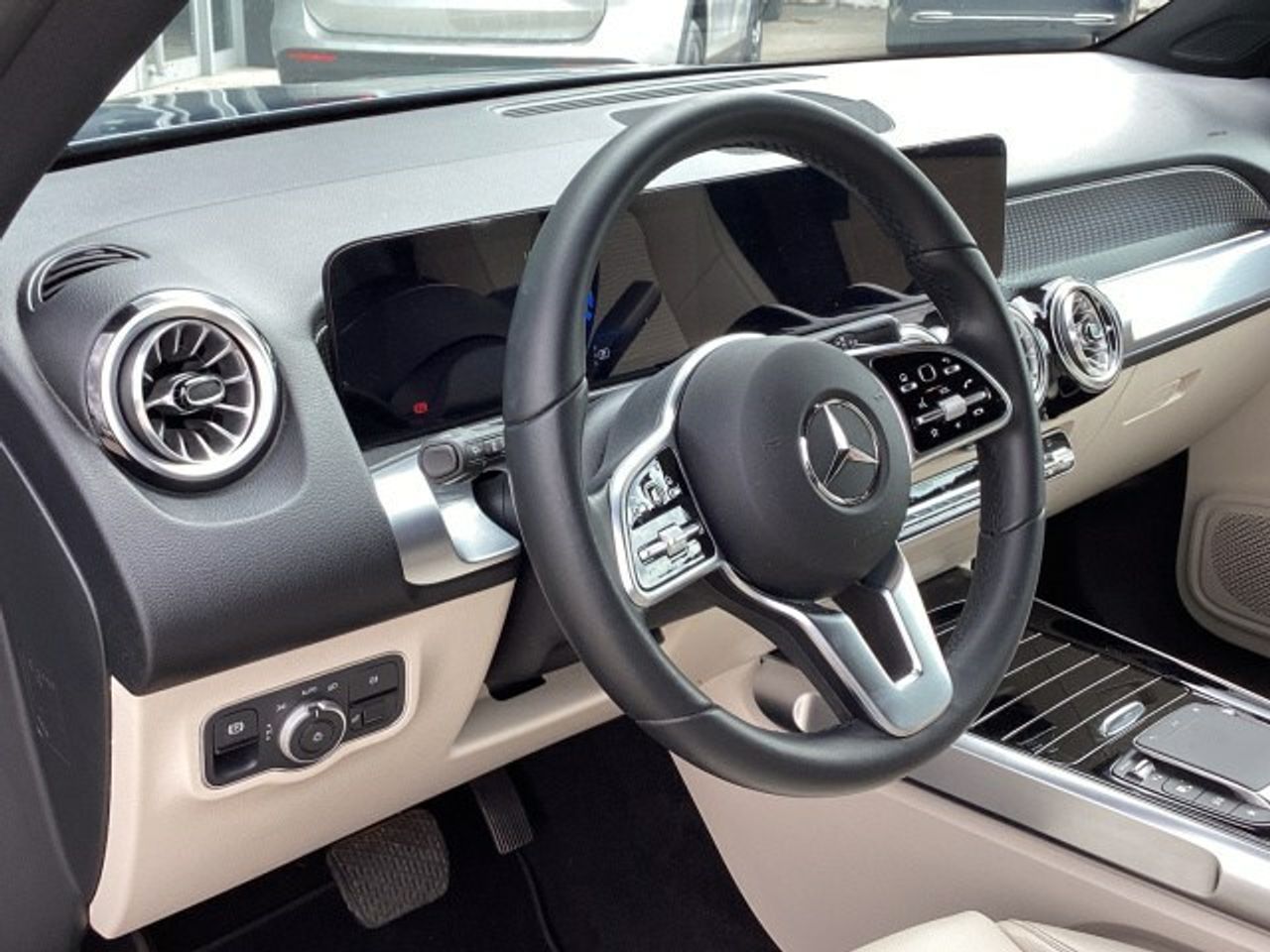 Mercedes EQB 250[0-803] - foto 6