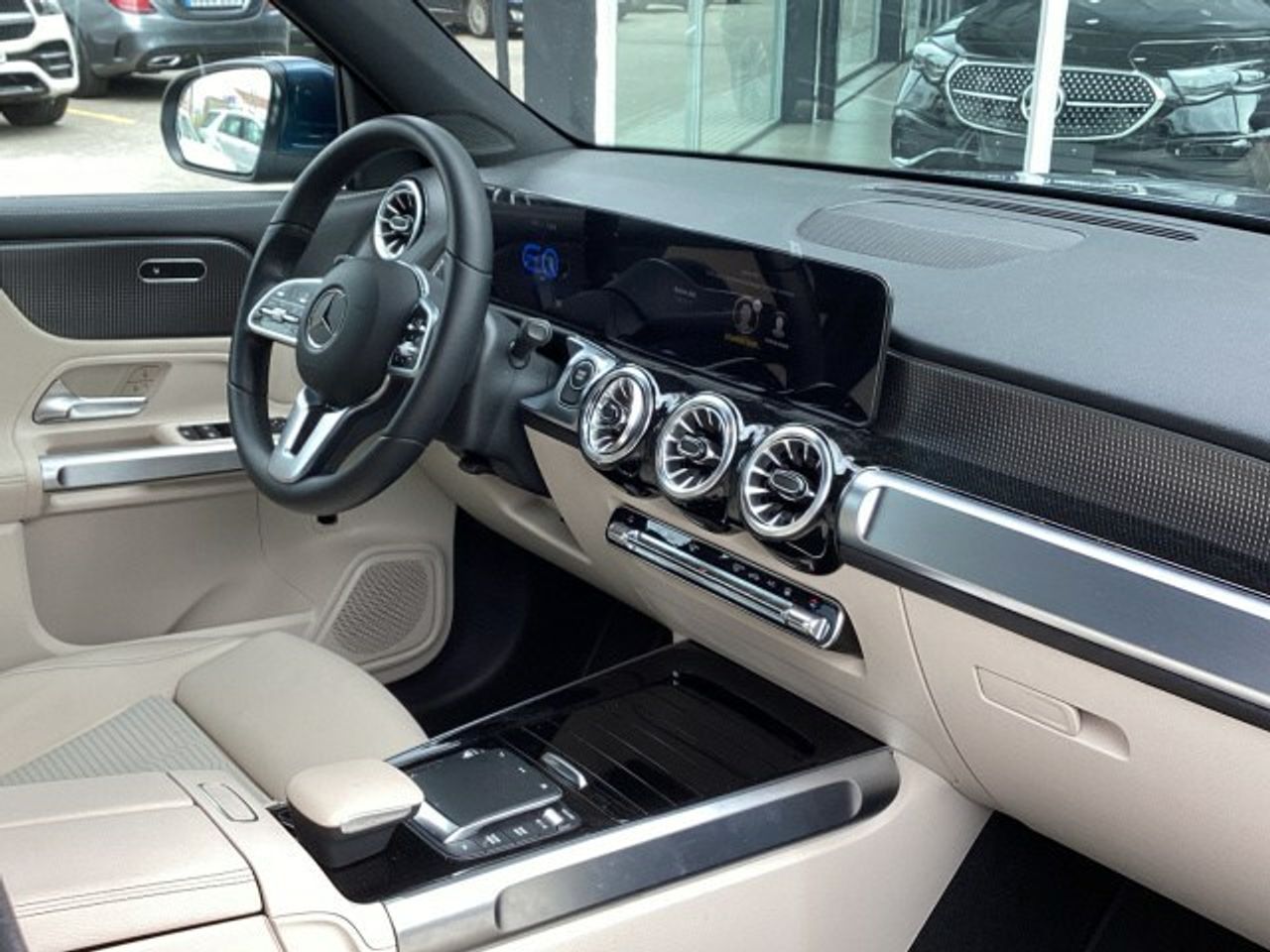 Mercedes EQB 250[0-803] - foto 10