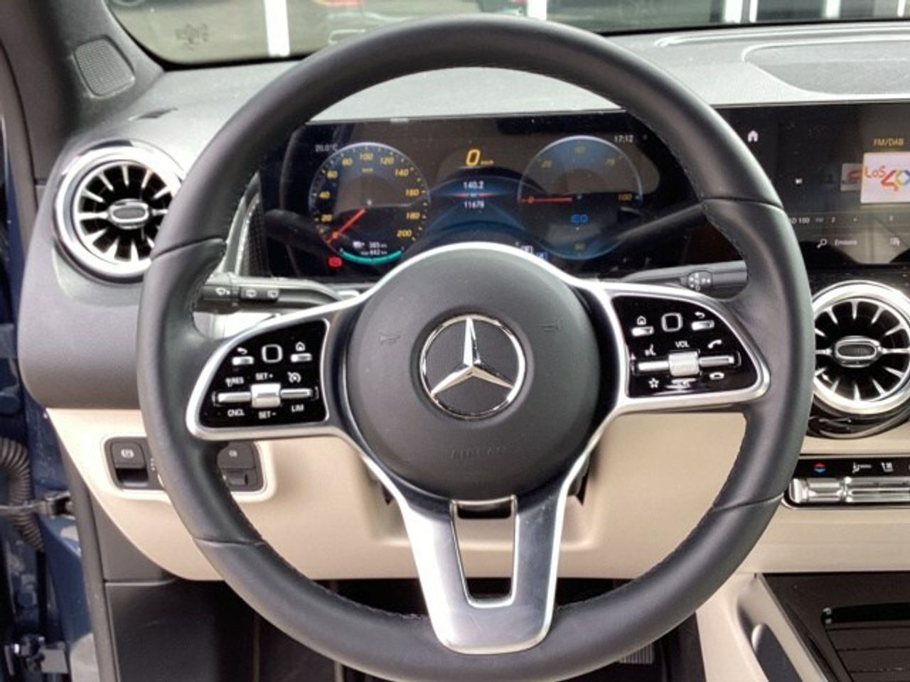 Mercedes EQB 250[0-803] - foto 9