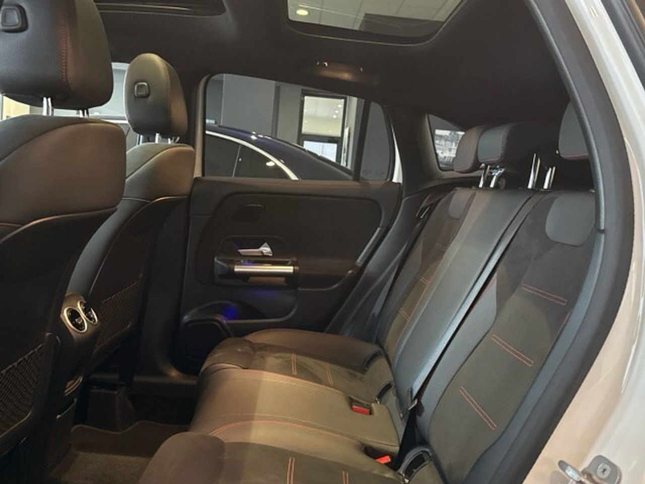 Mercedes GLA 200 d amg line (euro 6d) - foto 11