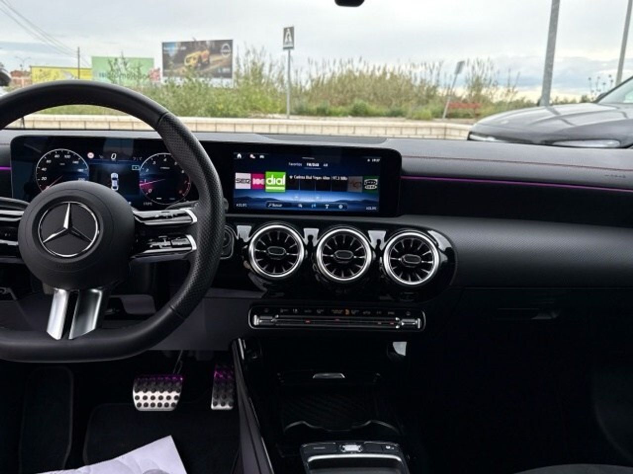 Mercedes CLA 200 amg line - foto 8