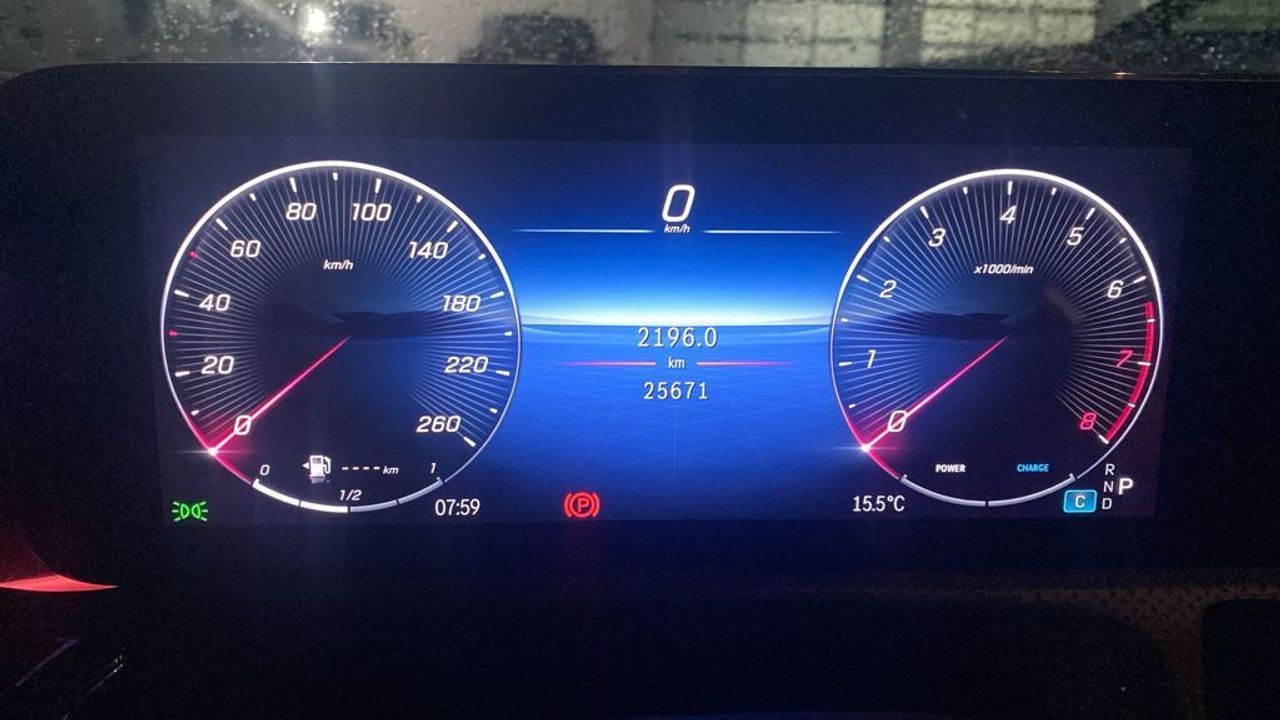 Mercedes CLA 200 amg line - foto 12